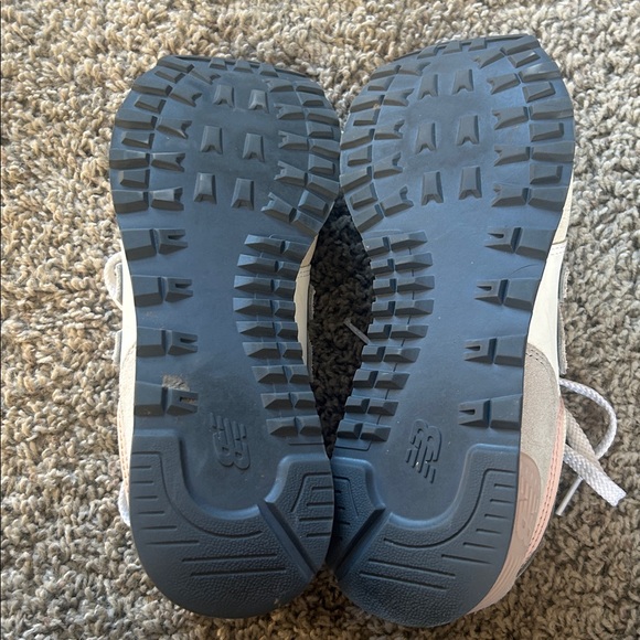 New Balance Sneakers - Picture 6 of 8